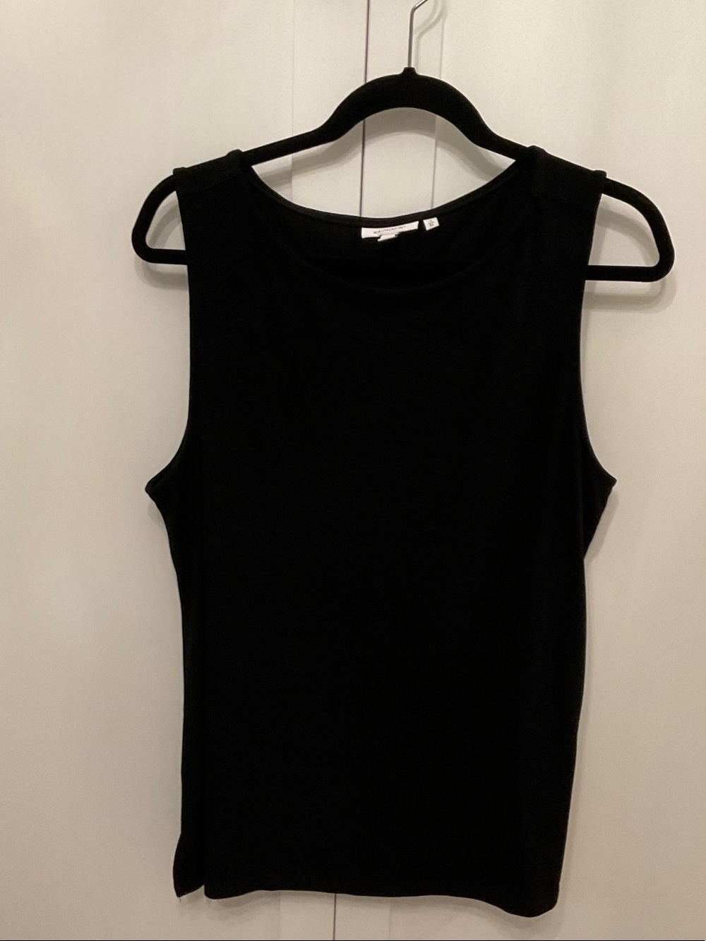 Chico's Black Sleeveless Crewneck Tank